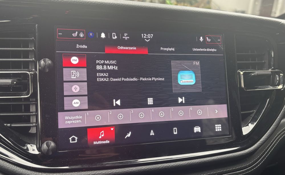 Tylna lampa jeep grand cherokee wl usa kodowanie polski mapy hey jeep