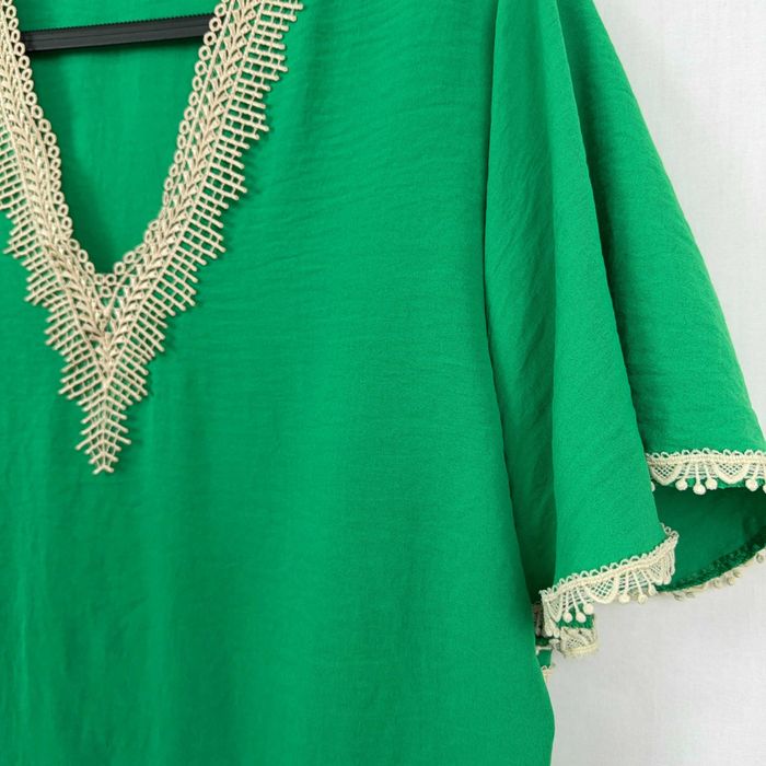 Blusa Made In Italy Verde Esmeralda com Renda M Boho