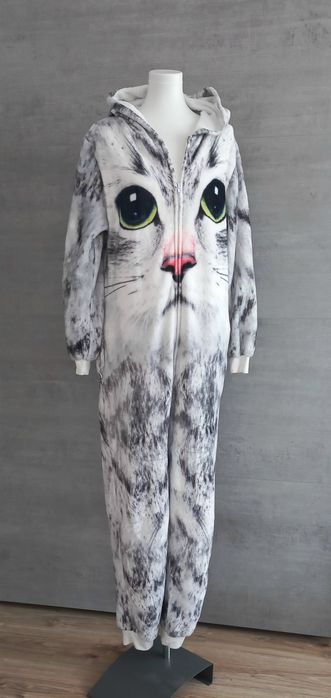 Cudna piżama M/L. Piękny kot milutka, ciepła, na zimne wieczory.