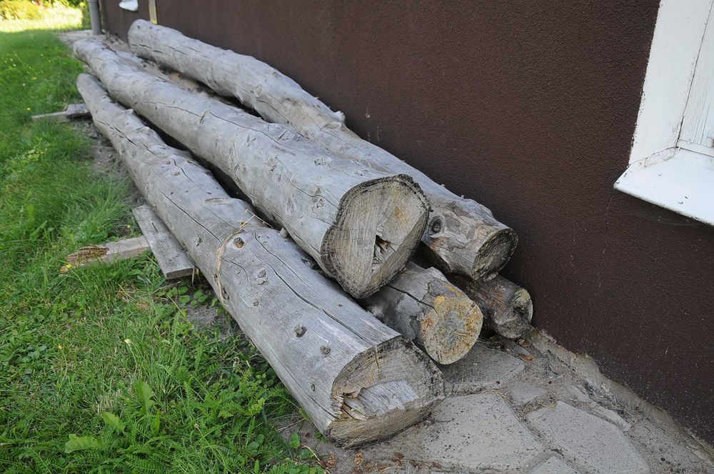 Bale świerkowe dł. 5m 5 szt.