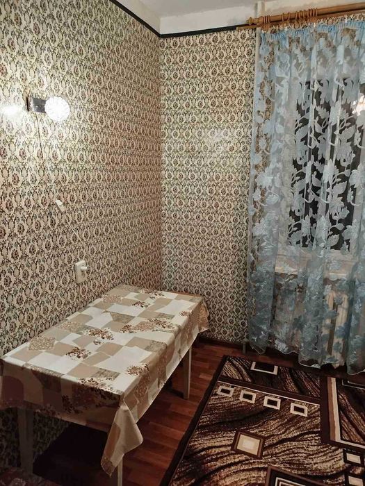 одно\двух к.кв-ра=-Котовского-газ-2 дивана-место для авто.-где нужно.