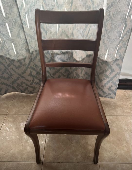 Mesa Madeira Extensivel Maciça com 6 cadeiras