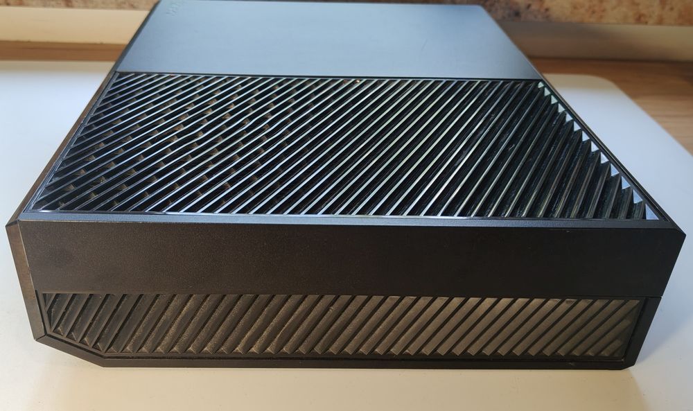 Xbox one, bez kontrolera z grą "LEGO the movie"