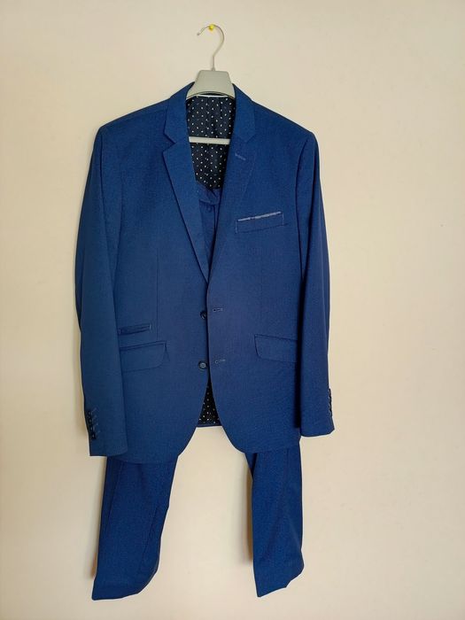 Garnitur męski niebieski M