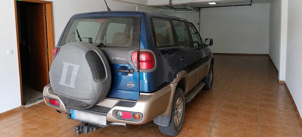 Nissan Terrano II 2.7 TDi de 7 lugares
