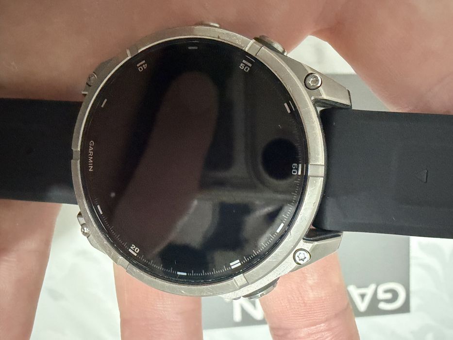 Garmin Fenix 8 Titanium Safira