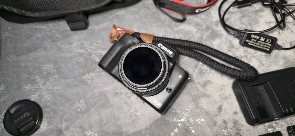 Canon EOS M50 Mark II – Kit Travel  Como Nova!