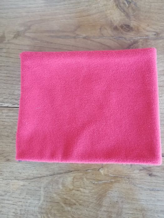 Gola vermelha polar GAP tamanho S (6/7 anos)