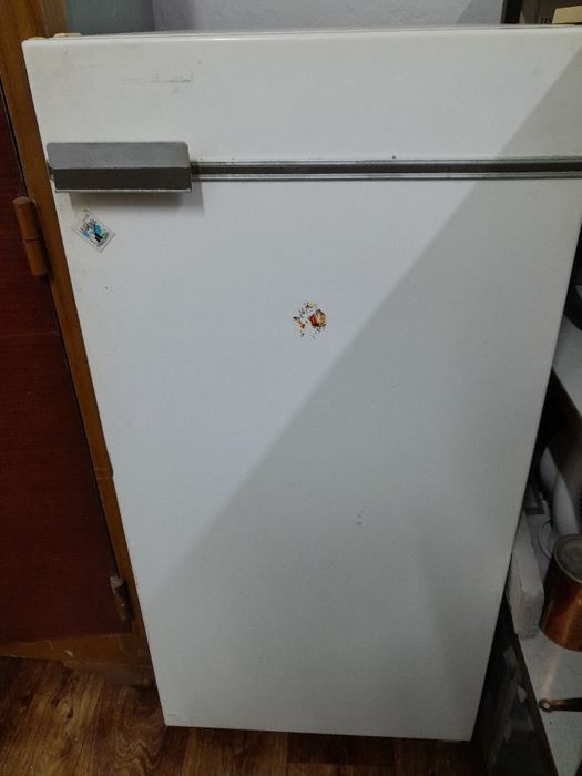Продам холодильник