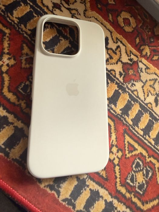 Oryginalne etui apple iphone 16 pro