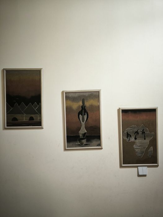Quadros africanos em areia