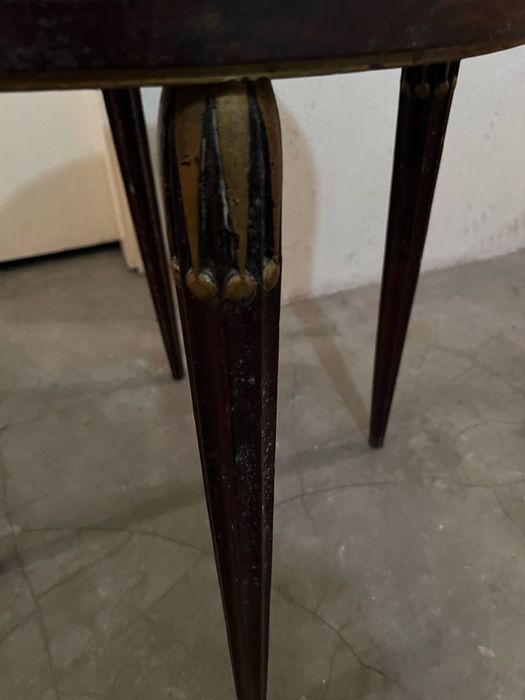 Meda de apoio de sala