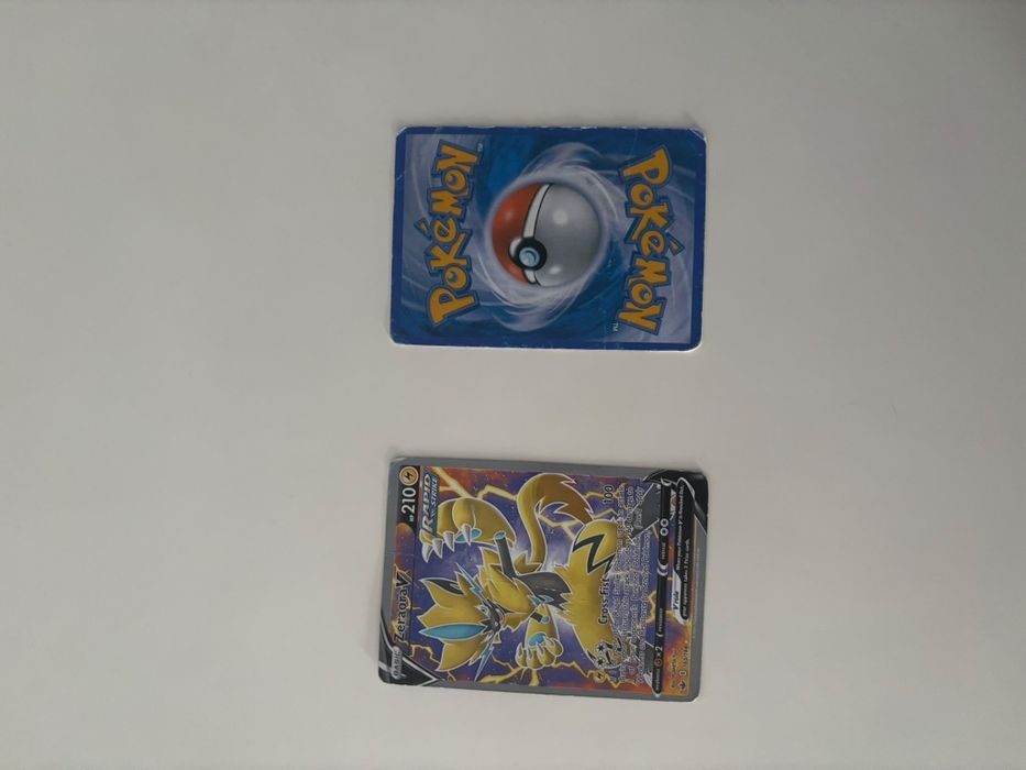 Duas quartas Pokemón a 70€