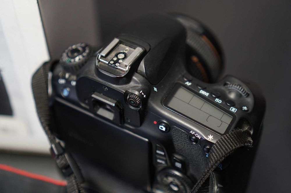 Canon 60D, stan idealny, Faktura