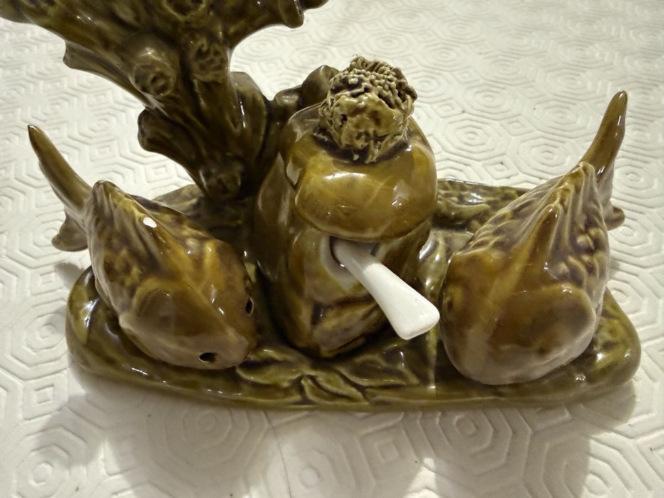 Conjunto sal e pimenta loiça peixes