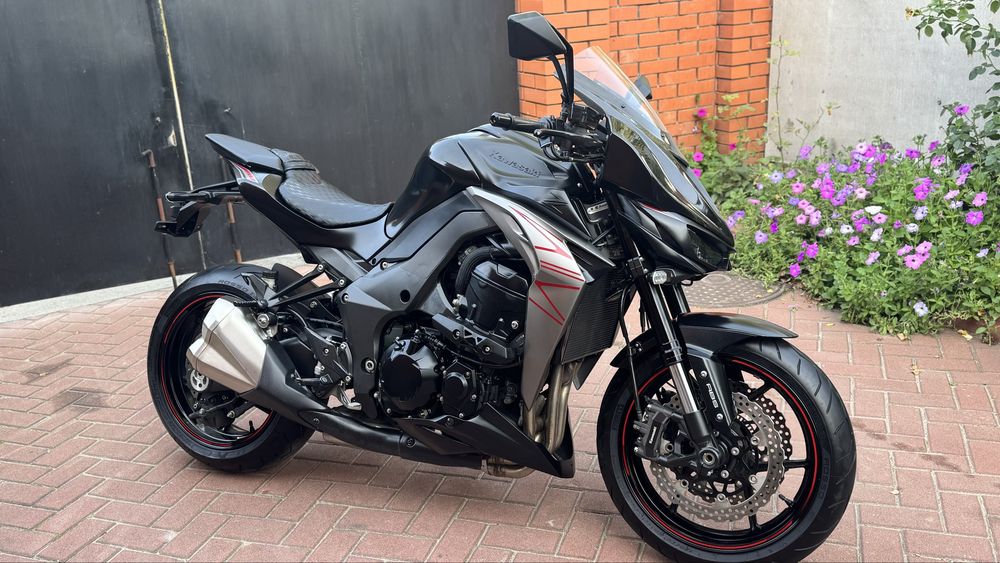 Kawasaki Z1000 пробіг 15728 км