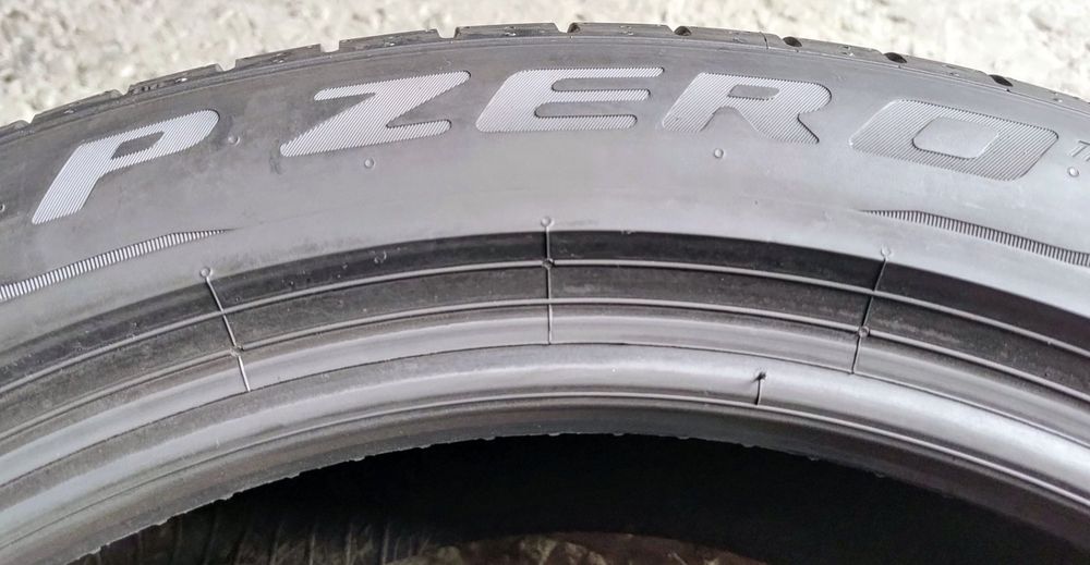 Шини літні R18 225/50 Pirelli Pzero
