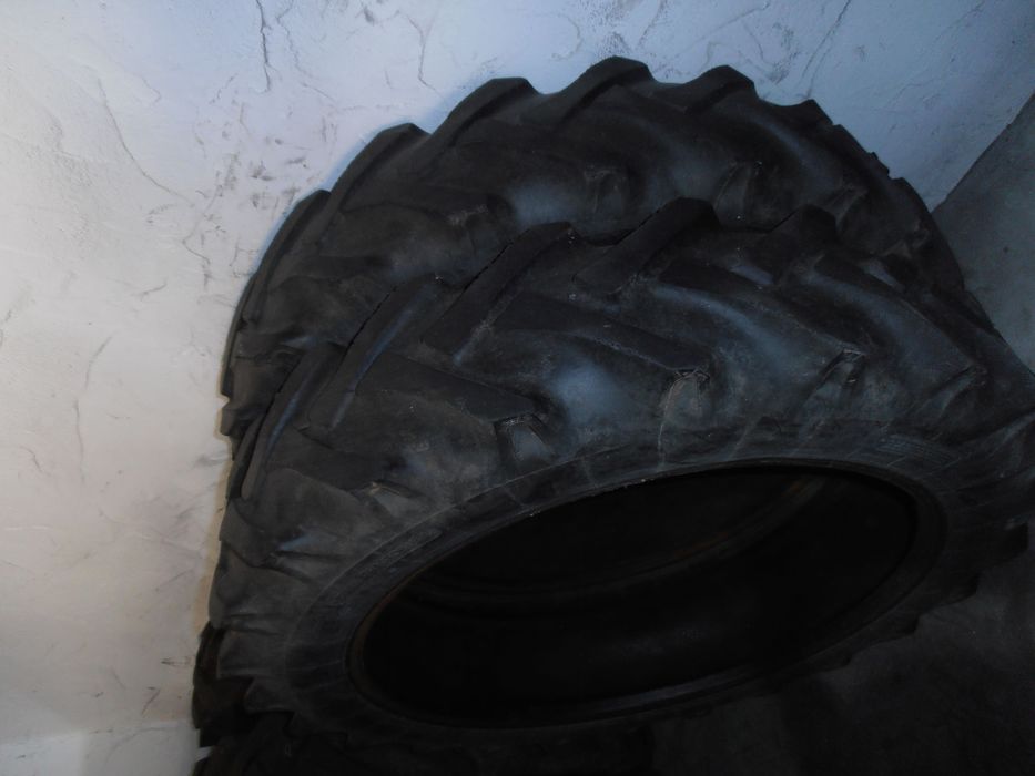 Opony  9,5  R-32