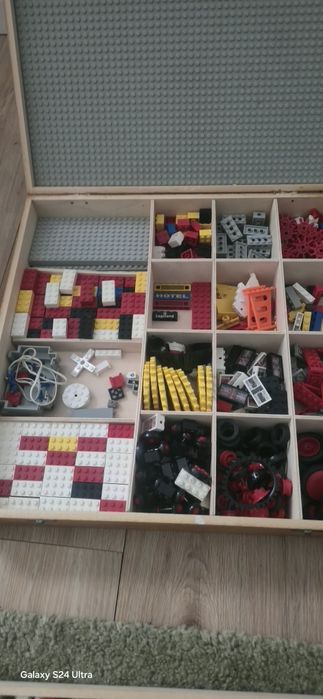 Lego z 1971 r w drewnianych boxach