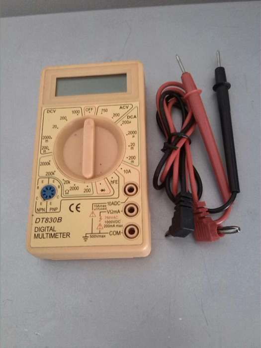 Multimetro Digital e Detector(3em 1)