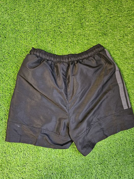 Продам фірмові шорти  *Lonsdale*