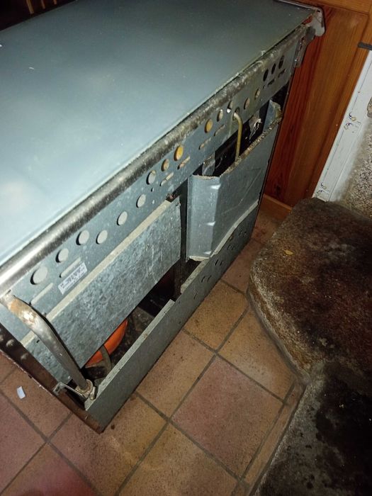 Fogão a gás com 5 bocas