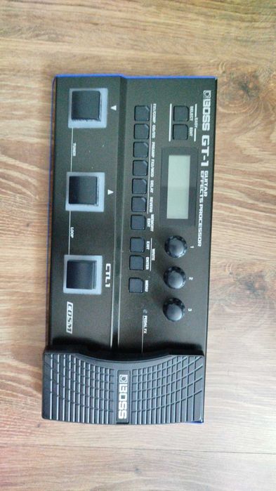 Multiefekt gitarowy BOSS GT1
