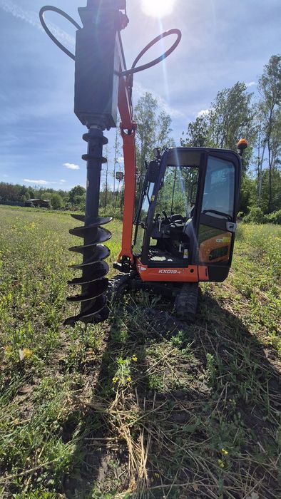 Wiertnica Minikoparka wiertnica .Usługi transportowe wywrotka,transpo