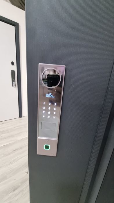 Portas Novas Blindadas 2050 x 960 x70 mm Fechadura inteligente LCD