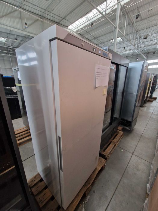 Zamrażarka wysoka pionowa biała UF06 GP Production