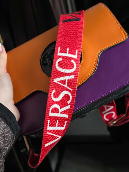 Сумочка в стилі Версаче