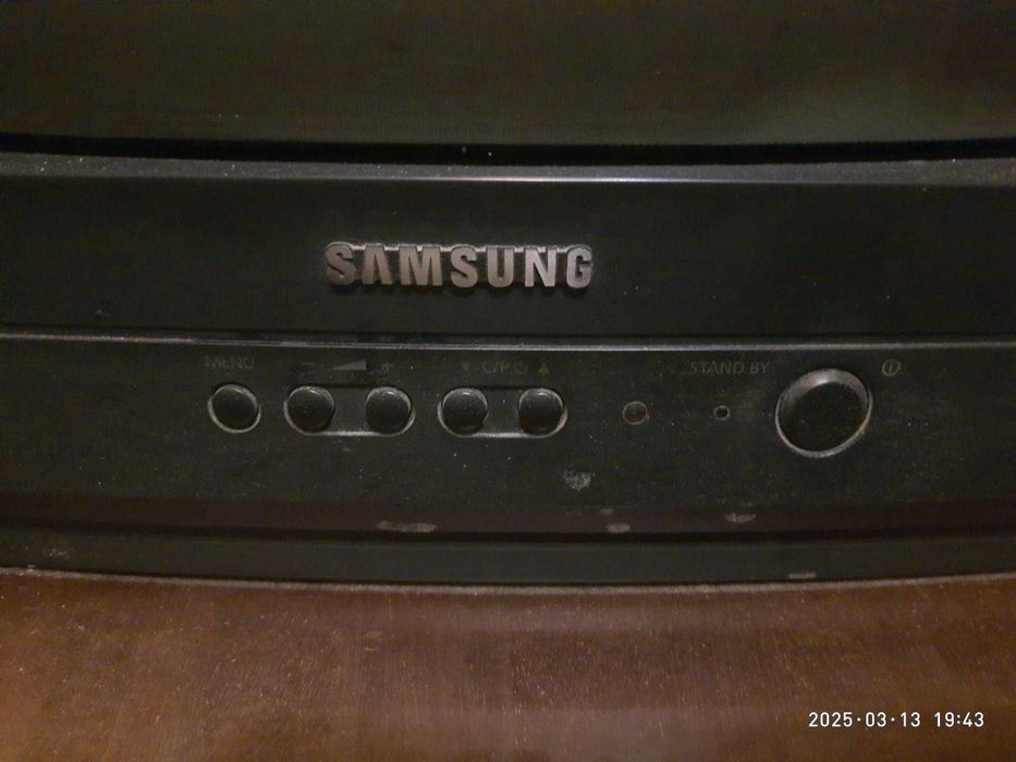 Телевізор з приставкою Т2