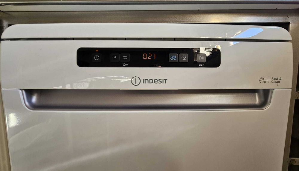 Máquina da Loiça INDESIT Branca - vendo melhor oferta