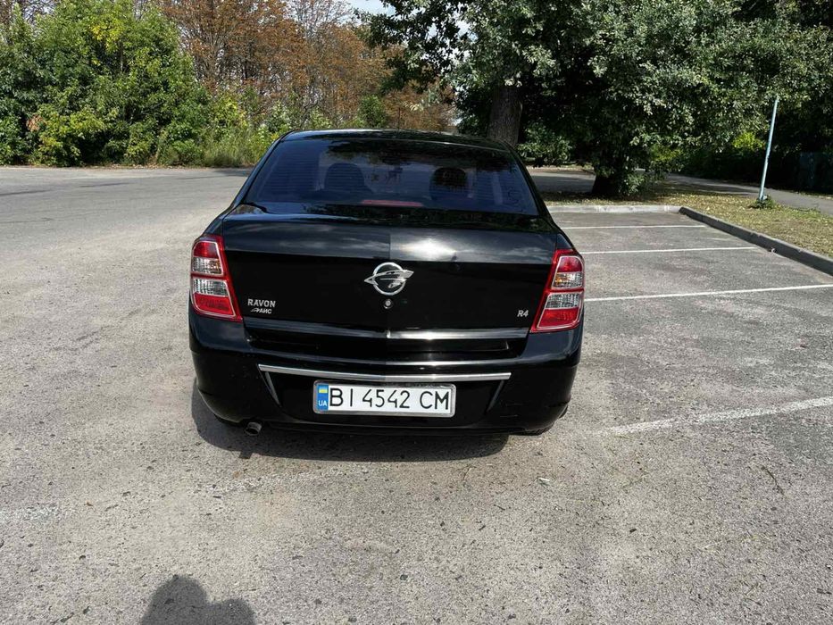 Продам автомобіль Ravon  R4