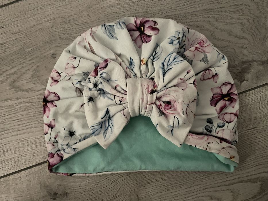 Шапочка ддя дівчинки