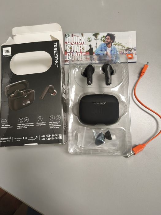 JBL Tune 230 NC fones
