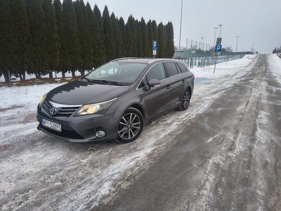 Toyota Avensis Nawigacja.  Skóra -Alkantara.