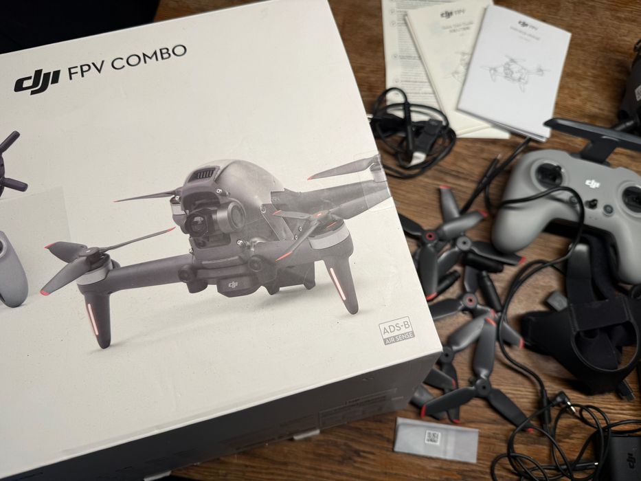 Dron Dji FPV COMBO - komplet, mało używany