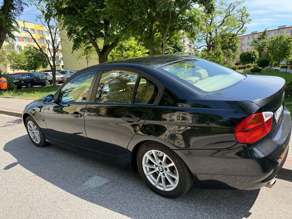 BMW E90 2.0 benzyna 318I