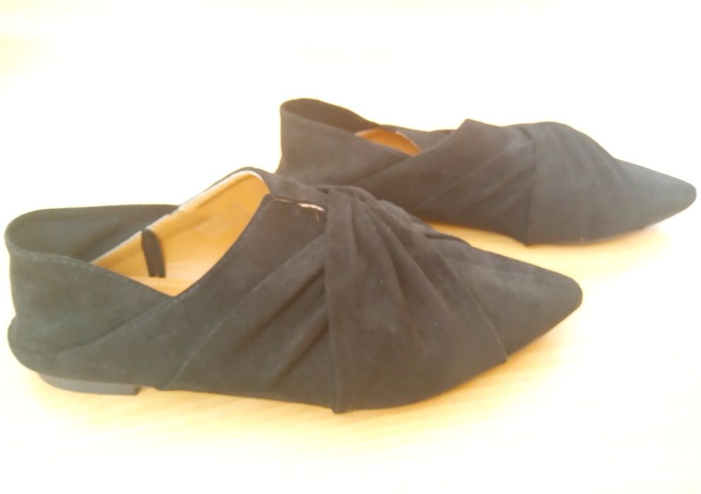 Sapatos rasos em camurça nr.º 39