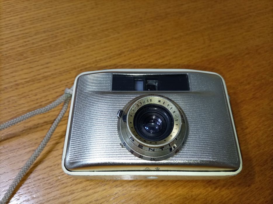 Aparat analogowy Penti I – Domiplan 30mm – vintage NRD + etui