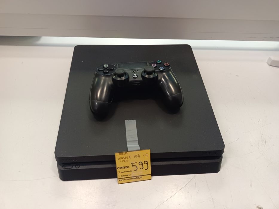 Konsola PS4 slim 1Tb Komis Madej sc.