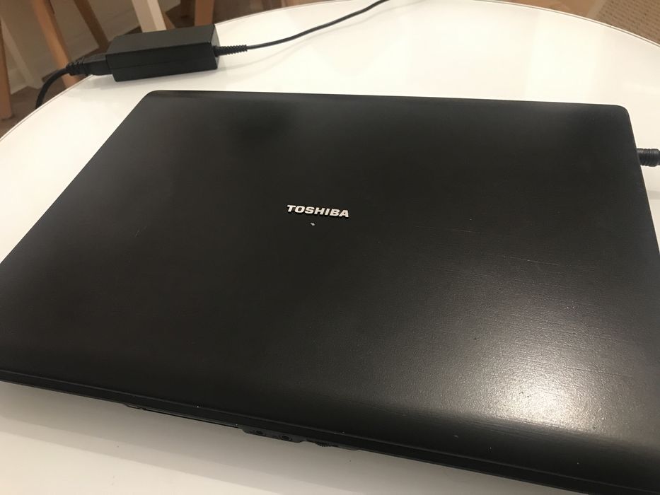 Laptop Toshiba intel Pentium coreDuo