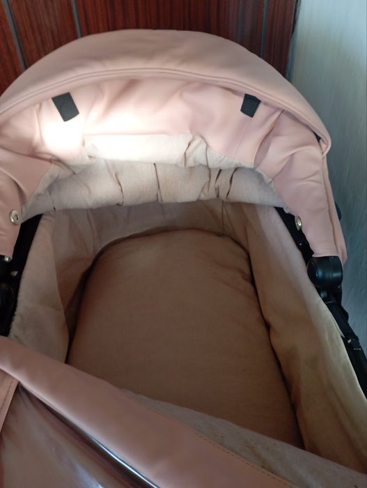 Продам коляску 2в1