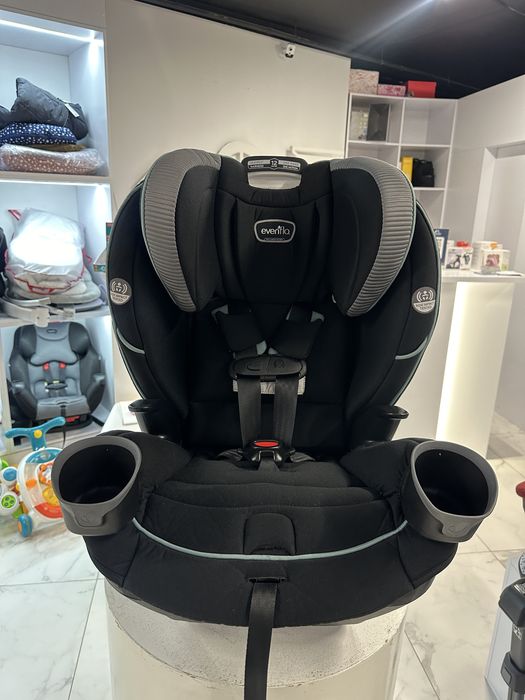 Автокрісло Evenflo EveryFit від 0 до 12 років