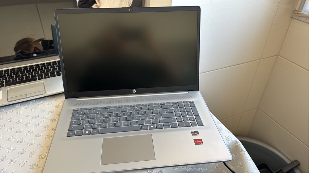 HP 17-CP 17-inch (2023)