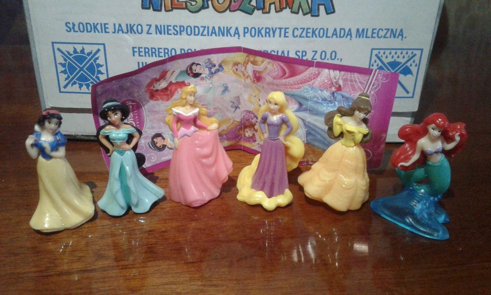 Кіндер іграшки принцеси діснея