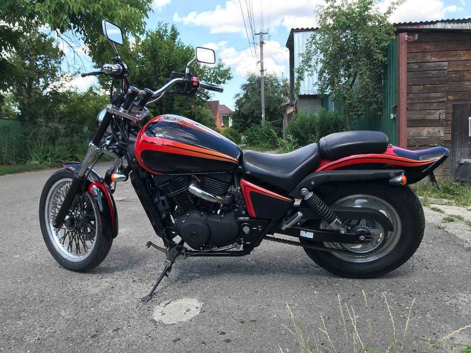 Suzuki desperado vz400