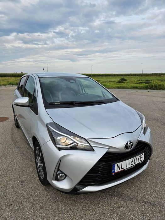 Toyota Yaris 1.5 VVT 2019 rok Salon Polska