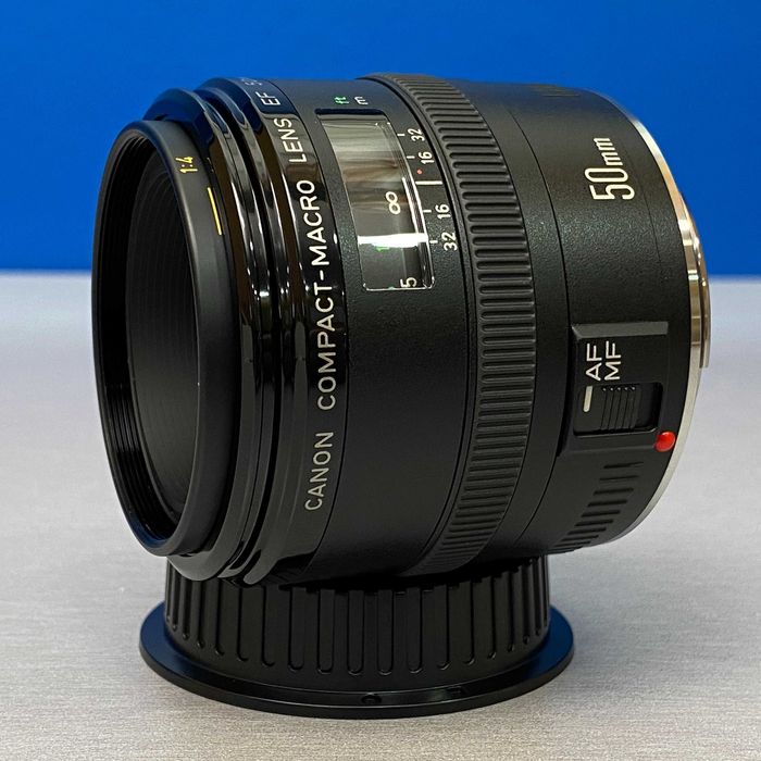 Canon EF 50mm f/2.5 Compact-Macro